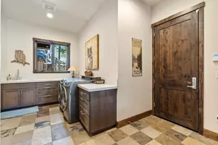 11551 Ghirard Rd, Truckee, CA 96161 - Photo 26