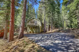 11790 Mougle Ln, Truckee, CA 96161 - Photo 4