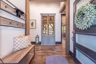 11090 Henness Rd, Truckee, CA 96161 - Photo 4