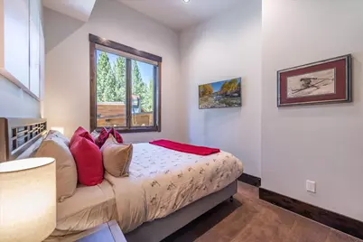 11090 Henness Road, Truckee, CA 96161 - Photo 20