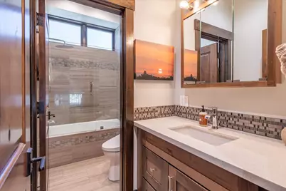 11090 Henness Road, Truckee, CA 96161 - Photo 22