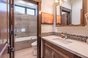 11090 Henness Rd, Truckee, CA 96161 - Photo 22