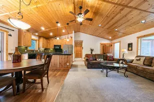 12479 Greenwood Dr, Truckee, CA 96161 - Photo 6