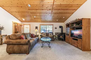12479 Greenwood Dr, Truckee, CA 96161 - Photo 8