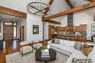 9141 Heartwood Dr, Truckee, CA 96161 - Photo 8