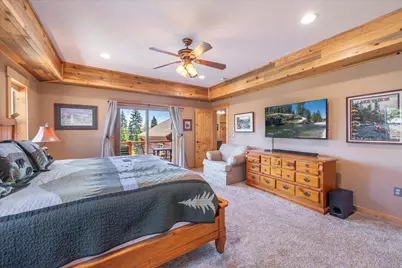 14240 Skislope Way, Truckee, CA 96161 - Photo 16