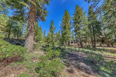11729 Coburn Drive, Truckee, CA 96161 - Photo 14