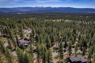 11729 Coburn Drive, Truckee, CA 96161 - Photo 6