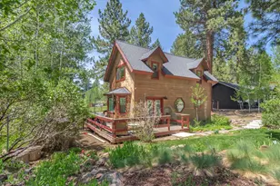 10243 Laburnham Cir, Truckee, CA 96161 - Photo 2