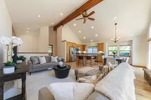 10138 Colton Creek Rd, Truckee, CA 96161 - Photo 2