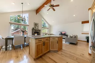 10138 Colton Creek Rd, Truckee, CA 96161 - Photo 8