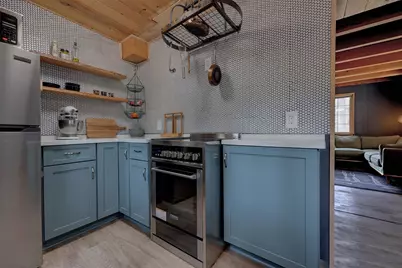 10185 Juniper Way, Soda Springs, CA 95728 - Photo 14