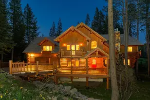 11575 Zermatt Dr, Truckee, CA 96161 - Photo 2