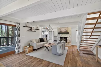 10146 Surrey Place, Truckee, CA 96161 - Photo 4