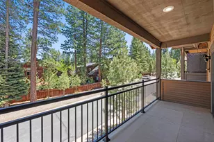 10183 Palisades Dr, Truckee, CA 96161 - Photo 16