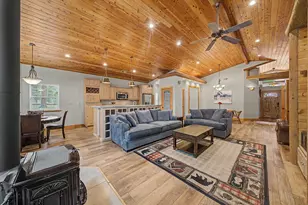 201 Sequoia Cir, Blairsden, CA 96103 - Photo 6