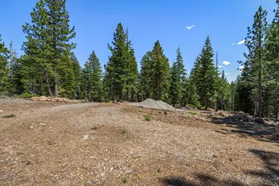 11483 Chamonix Road, Truckee, CA 96161 - Photo 6