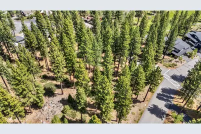 9240 Heartwood Drive, Truckee, CA 96161 - Photo 14