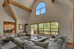 11310 Thelin Dr, Truckee, CA 96161 - Photo 6