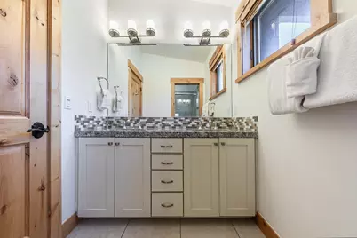 10136 Sagebrush Court, Truckee, CA 96161 - Photo 18