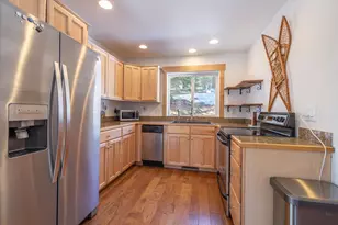 50638 Hemlock Ct, Soda Springs, CA 95728 - Photo 8