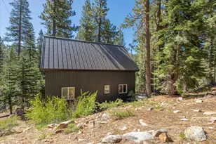 50638 Hemlock Ct, Soda Springs, CA 95728 - Photo 24