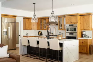 11736 Hope Ct, Truckee, CA 96161 - Photo 8