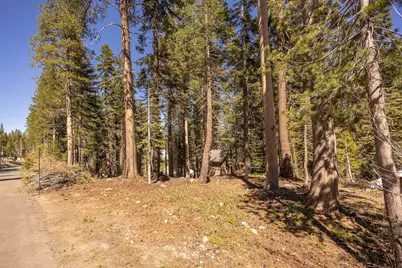 3216 Slumber Way, Soda Springs, CA 95728 - Photo 2