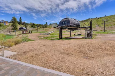 11685 Snowpeak Way #545, Truckee, CA 96161 - Photo 20