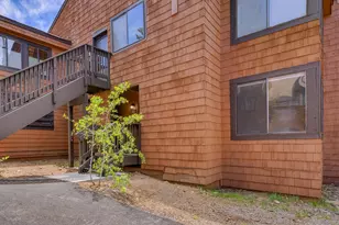 11685 Snowpeak Way, Truckee, CA 96161 - Photo 4