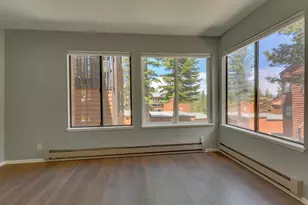 11685 Snowpeak Way, Truckee, CA 96161 - Photo 8
