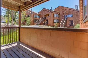 11685 Snowpeak Way, Truckee, CA 96161 - Photo 12