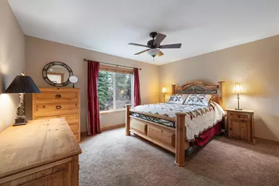 11711 Snowpeak Way #555, Truckee, CA 96161 - Photo 8