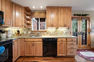 11711 Snowpeak Way, Truckee, CA 96161 - Photo 6