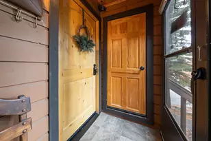 11711 Snowpeak Way, Truckee, CA 96161 - Photo 14