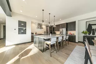 10256 Modane Pl, Truckee, CA 96161 - Photo 8