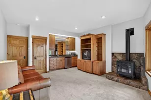 10971 Beacon Rd, Truckee, CA 96161 - Photo 20