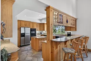 10983 Beacon Rd, Truckee, CA 96161 - Photo 8