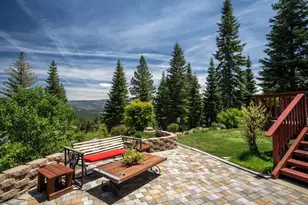 10983 Beacon Rd, Truckee, CA 96161 - Photo 24