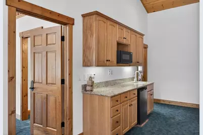 10983 Beacon Road, Truckee, CA 96161 - Photo 14
