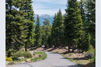10983 Beacon Road, Truckee, CA 96161 - Photo 26