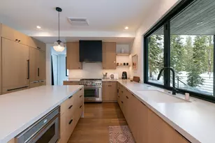 211 Palisades Cir, Olympic Valley, CA 96146 - Photo 4