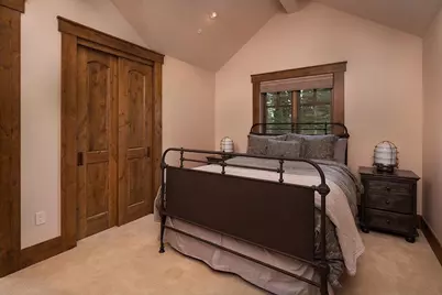 10606 Dutton Court, Truckee, CA 96161 - Photo 12