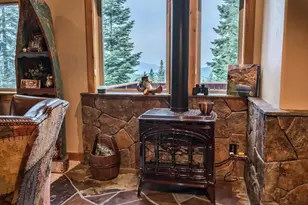 11410 Skislope Way, Truckee, CA 96161 - Photo 6