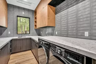 9278 Brae Rd, Truckee, CA 96161 - Photo 2