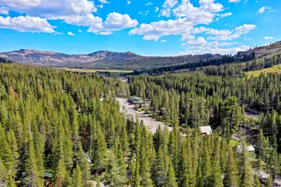 22028 Lotta Crabtree, Soda Springs, CA 95728 - Photo 6