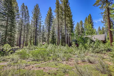 11190 Comstock Drive, Truckee, CA 96161 - Photo 8
