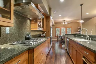 11855 Hope Ct, Truckee, CA 96161 - Photo 10