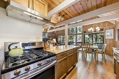 11933 Chamonix Road, Truckee, CA 96161 - Photo 14