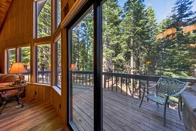 11933 Chamonix Road, Truckee, CA 96161 - Photo 10